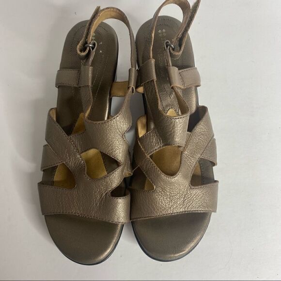 Naturalizer | Sandals 8 Wide - Picture 1 of 7